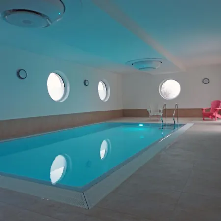 Wassergeist Mit Schwimmbad * Hohenkirchen (Nordwestmecklenburg)
