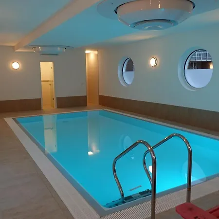Wassergeist Mit Schwimmbad Vila Hohenkirchen (Nordwestmecklenburg)
